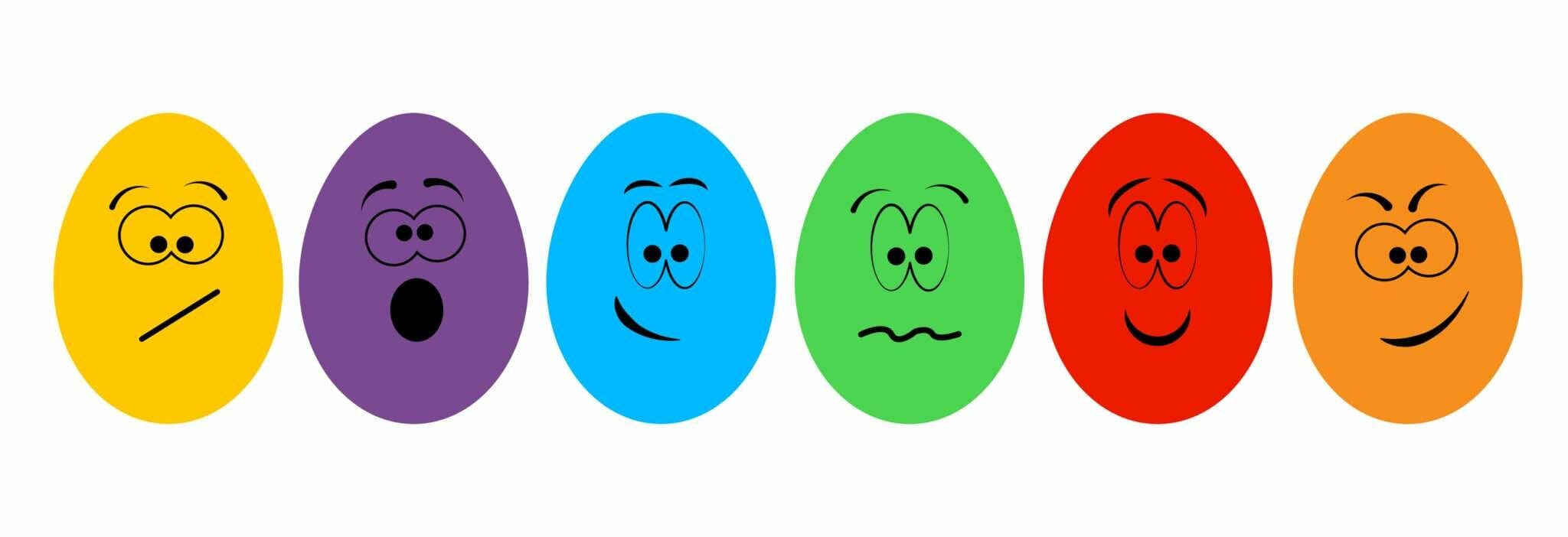 白い背景にカラフルな笑顔のセット。