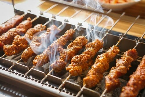 中国屋台の星】羊肉串(ヤンロウチュアン)完全ガイド｜本場の味・秘伝